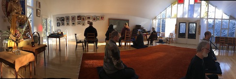 sitting_at_the_DCC_Dec_2021_IMG_8894